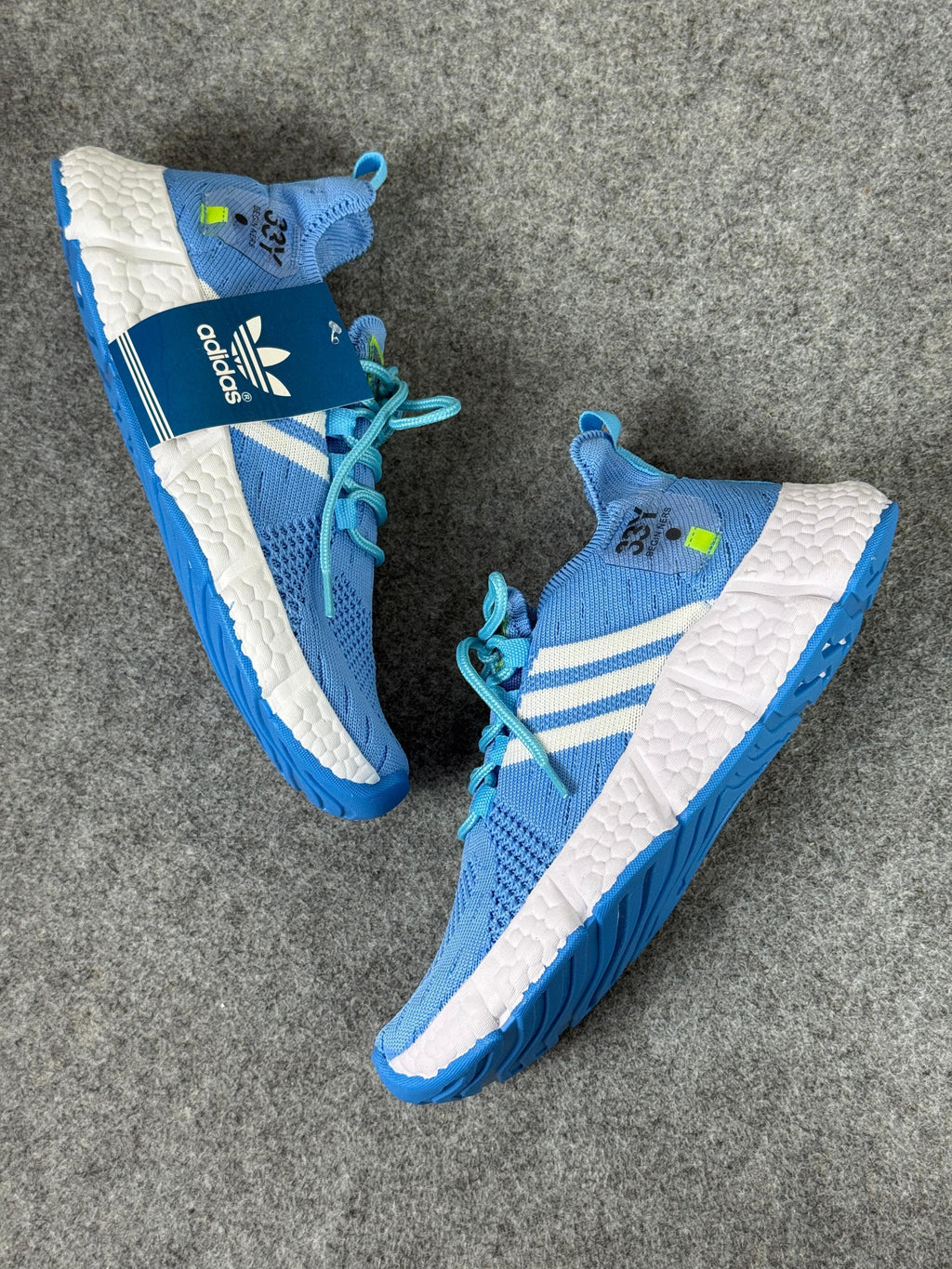 Tênis Unissex Adidas 33Y
