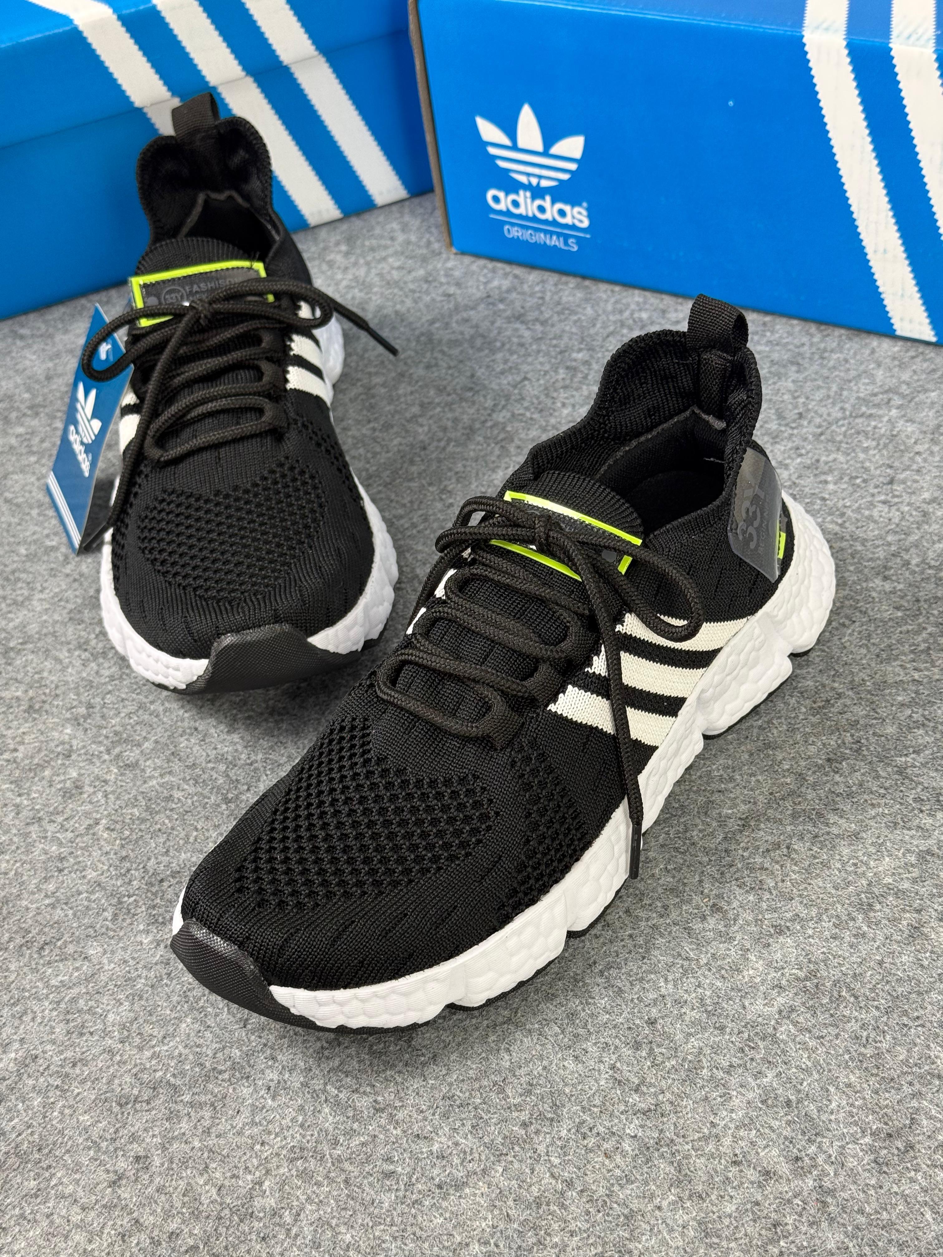Tênis Unissex Adidas 33Y