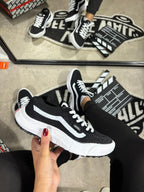 Tênis Unissex Vans Ultra range Vr3