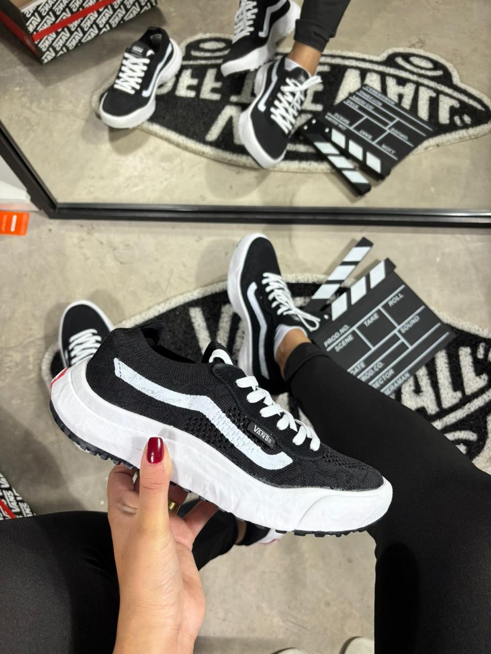 Tênis Unissex Vans Ultra range Vr3