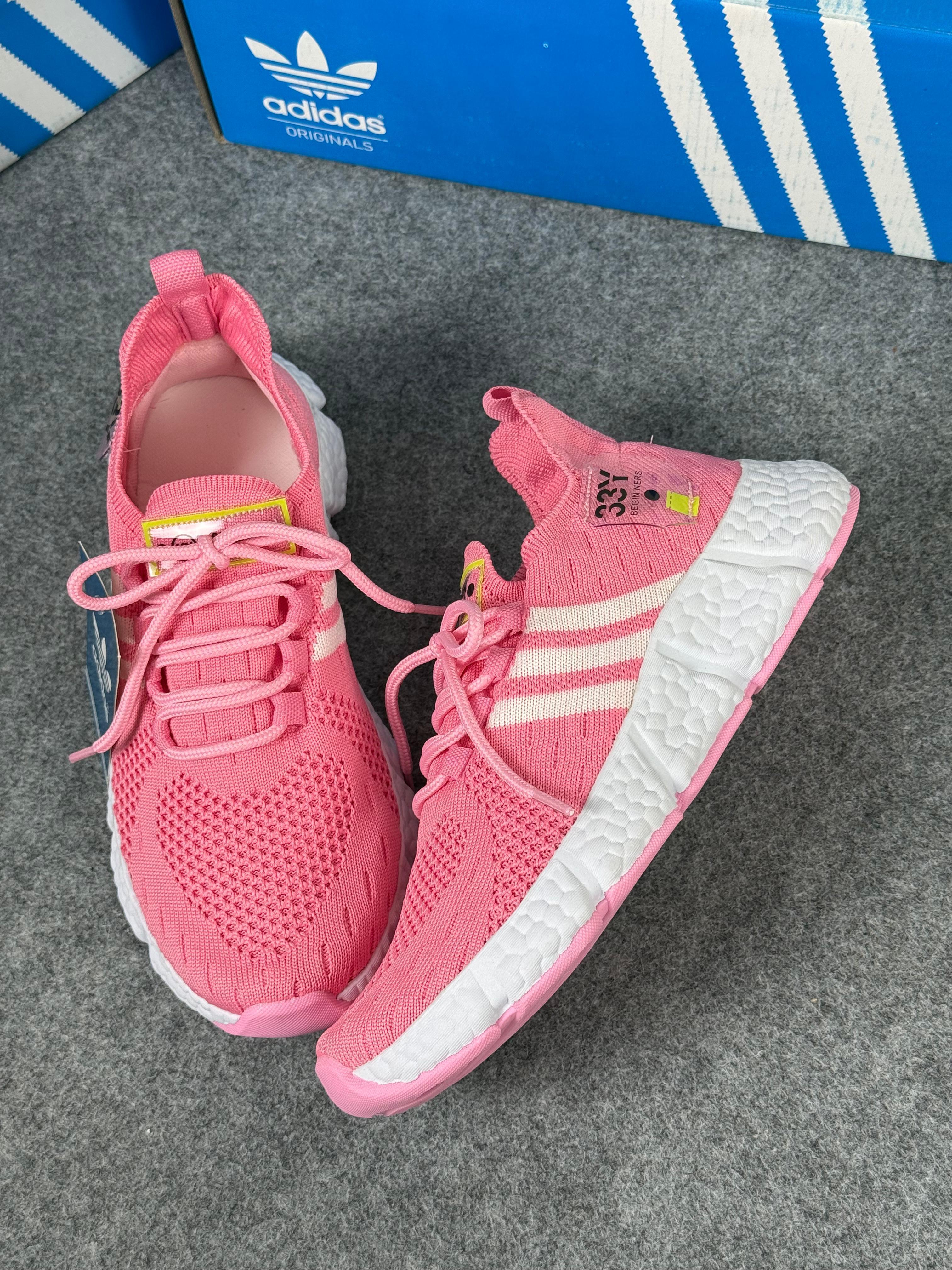 Tênis Unissex Adidas 33Y