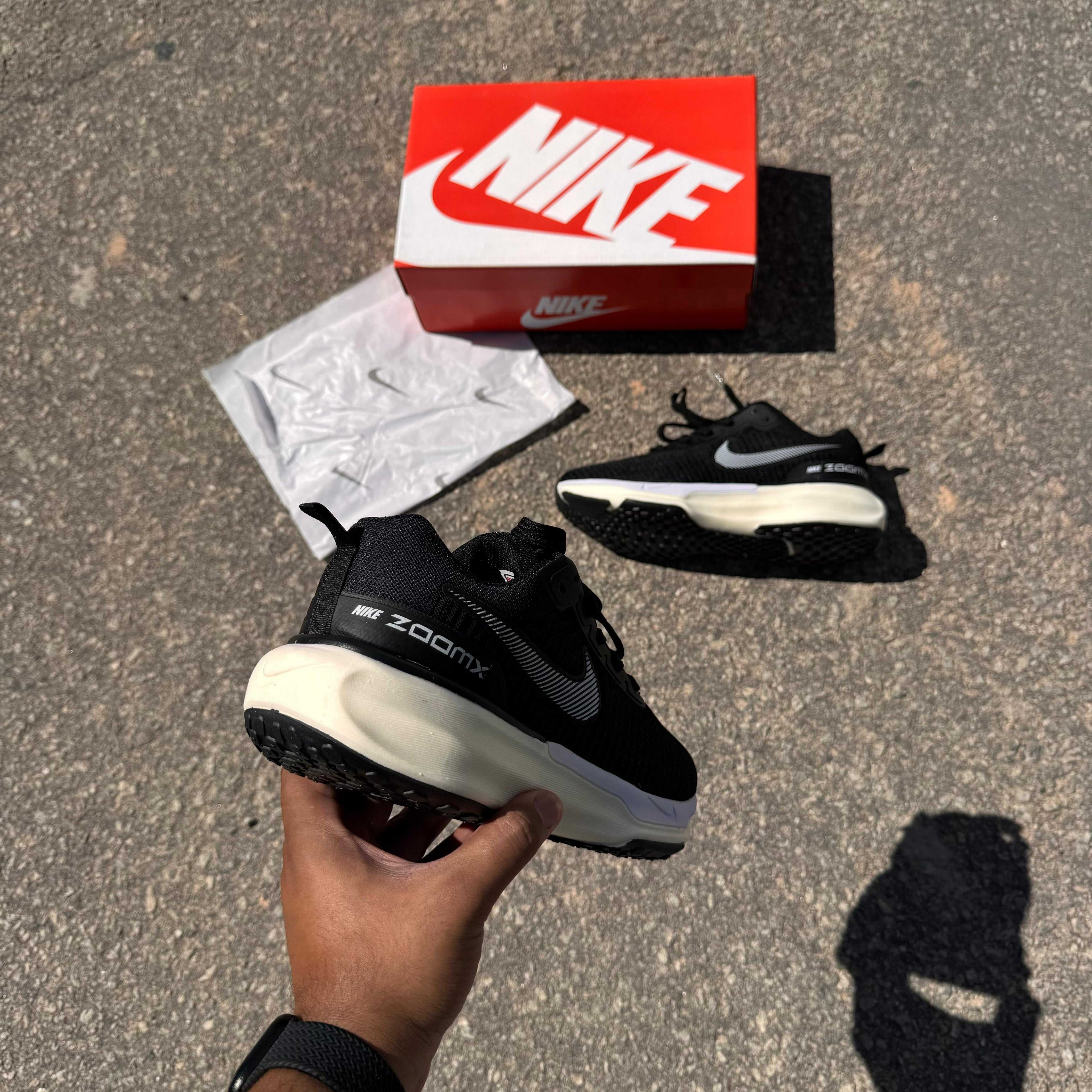 Tênis Unissex Nike ZoomX 04